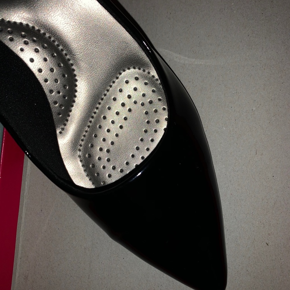 Heels - Picture 5 of 6
